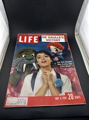 Life Magazine Anna Maria Alberghetti Broadway Debut Met Opera May 5 1961 GR8 ADS