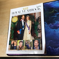 HELLO! SPECIAL COLLECTORS EDITION MAGAZINE W/K 15TH