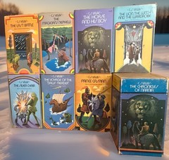 C. S. Lewis: Chronicles Of Narnia 7 Book Box Set – Collier Books 1976 MINT VG+