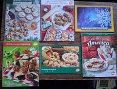 Lot of 6 We Energies Cookie Book Christmas 2006 2009 2014 2015 2017 2018