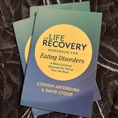 The Life Recovery Workbook for Eating Disorders: A Bible-Centered Approach – New