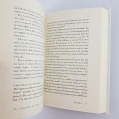 How to Read A Tree by Tristan Gooley & How To HousePlant by Heather Rodino Decor