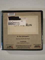 On the Run Unabridged Audiobook Iris Johansen Compact Disc CD Read By Van Dyck