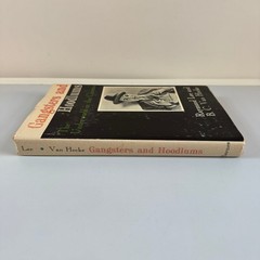 Gangsters and Hoodlums Lee Van Hecke 1971 First Edition Crime Cinema Barnes
