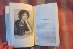 Presenting S.E. Hinton: Updated Edition by Jay Daly Biography Criticism Photos