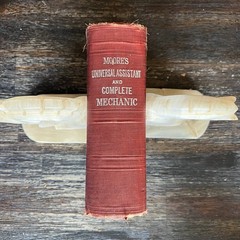 Moore’s Universal Assistant and Complete Mechanic Standard Export Edition VTG