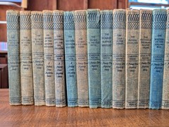Lot of 32 Vintage 1930-1961 Nancy Drew Mystery Detective Books, Cloth Bound HC