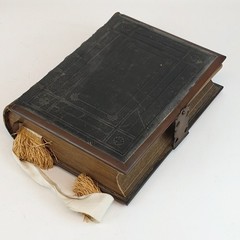 Holy Bible 1861 Antique George E Eyre London Large 9″ x 12″ 3″ Thick Metal Edge