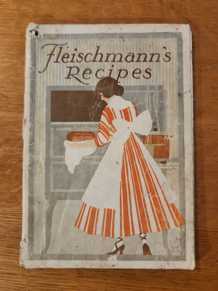 Fleischmann’s Recipes Book 1915 Vintage Baking Raised Bread Paperback