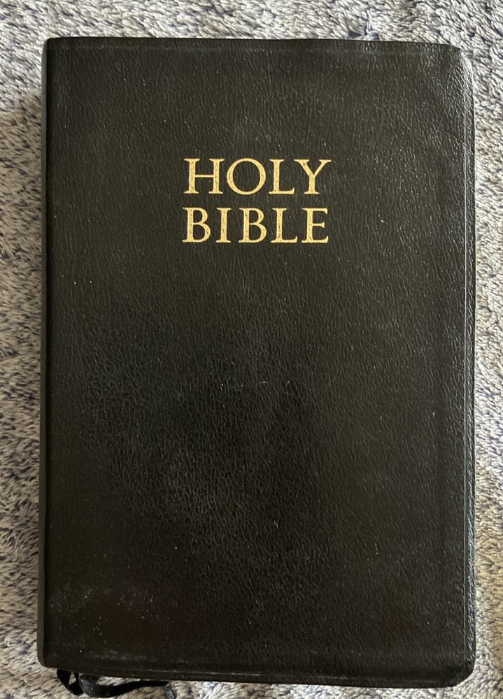 1992 NKJV “Holy Bible: Personal Size Giant Print” Nelson 334 (Bonded Leather)