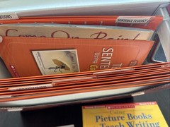 The Trait Crate Grade 4: Picture Books, Model Lessons & Teach Writing Posters