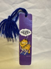 Garfield Vintage 1978 Jim Davis Tassel Bookmark “It’s Hard To Be Humble…”