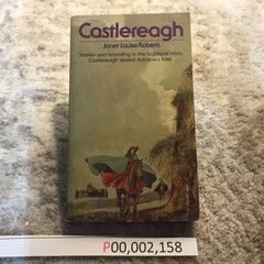 Castlereagh Janet Louise Roberts 1975 Pocket Books Gothic Romance Paperback Book