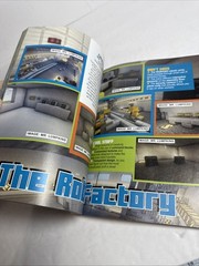 Minecraft Mega Builds Scholastic book 2022, Trade Paperback)  143 Pages