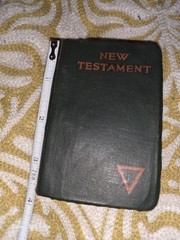 1918 Pocket New Testament Bible 612 Pages 2 1/2″ x 3 7/8″