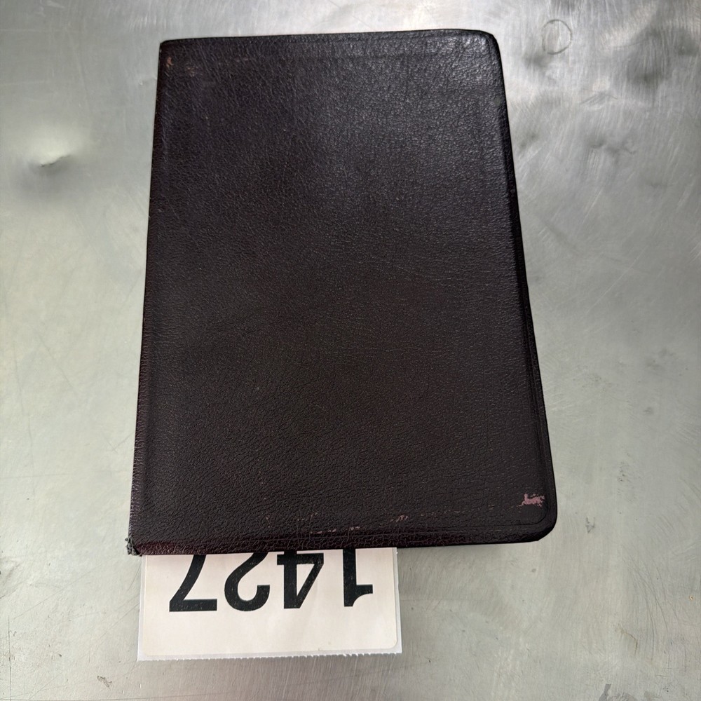 Nelson’s NKJV Study Bible 2885NBG Gilded Bonded Leather