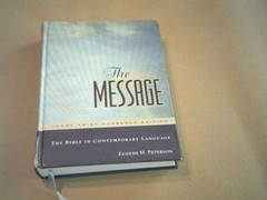 The Message Large Print (Hardcover): The Bible in Contemporary Language