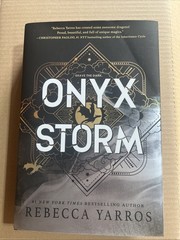 Onyx Storm (Wing and Claw Collection) by Rebecca Yarros (2025, Hardcover)
