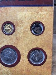 COINS OF THE BIBLE, Arthur L Friedberg HC with 6 Replicas!