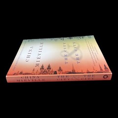 The City & The City (Random House Reader’s Circle) – Paperback –