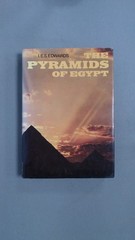 The Pyramids of Egypt, I.E.S. Edwards, Ebury Press, 1972, Hardcov