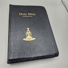 Holy Bible Red Letter KJV Collins 222CZ Zipper Close Masonic
