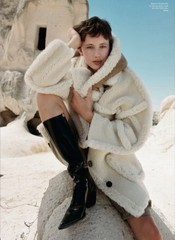 vogue Turkey October 2025 Nora Svenson, Mikey Madison Amelia Gray Marilyn Monroe