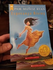 Esperanza Rising By Pam Munoz Ryan [Scholastic Gold New, Pb] Pura Belpre Award