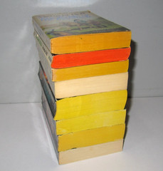 Lot of 8 vintage Victoria Holt gothic novels PB Romantic Suspense