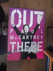 Paul McCartney Out There Tour Paul McCartney Paperback Book W/3d Glasses RARE