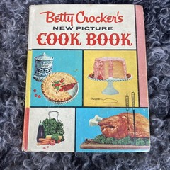 Vintage 1961 Betty Crocker New Picture Cookbook 1st Ed 5th Print HC Classic