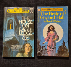VINTAGE GOTHIC BOOKS PB 1971/1973 Gothic Large Type Edition